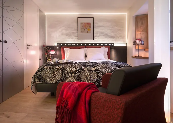 Les Loges Vieille 5*