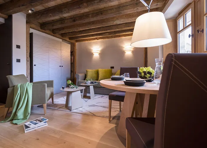 Hotel Les Loges Vieille 5*